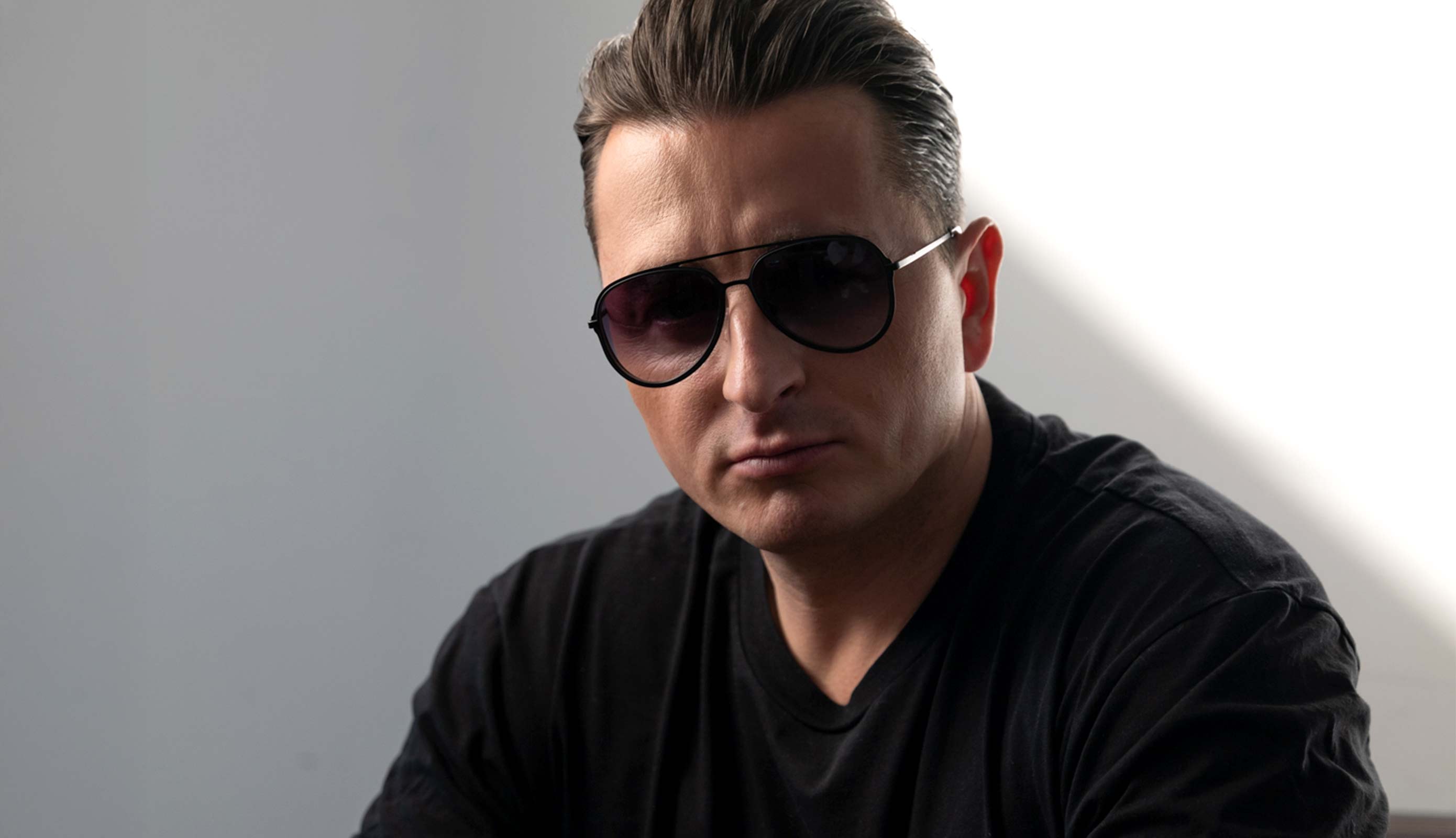 Brille von Andreas Gabalier Andreas Gabalier trägt Brille seiner Brillenmarke