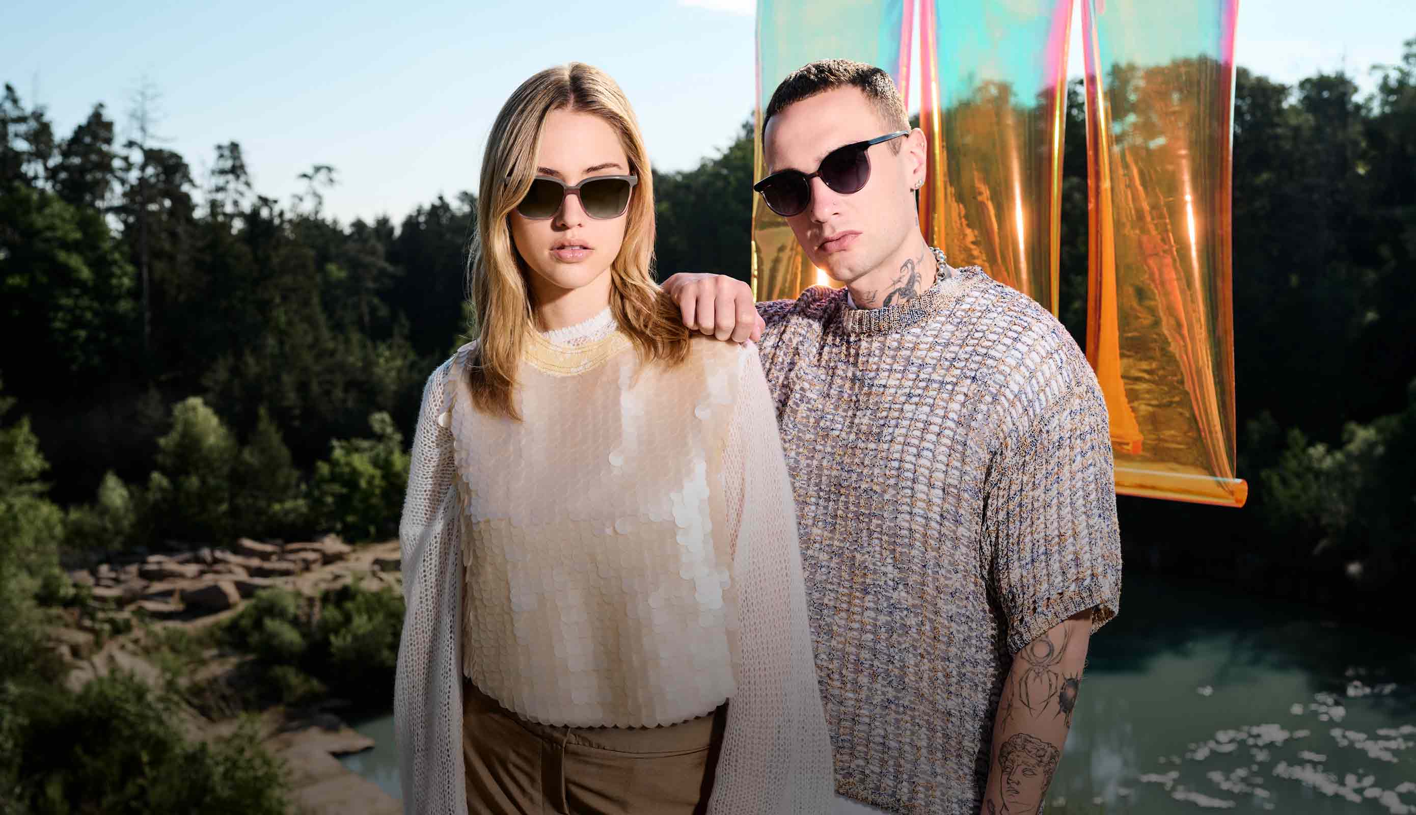 Sonnenbrille von Humphreys eyewear Dame und Herr tragen Sonnenbrille von Humphreys
