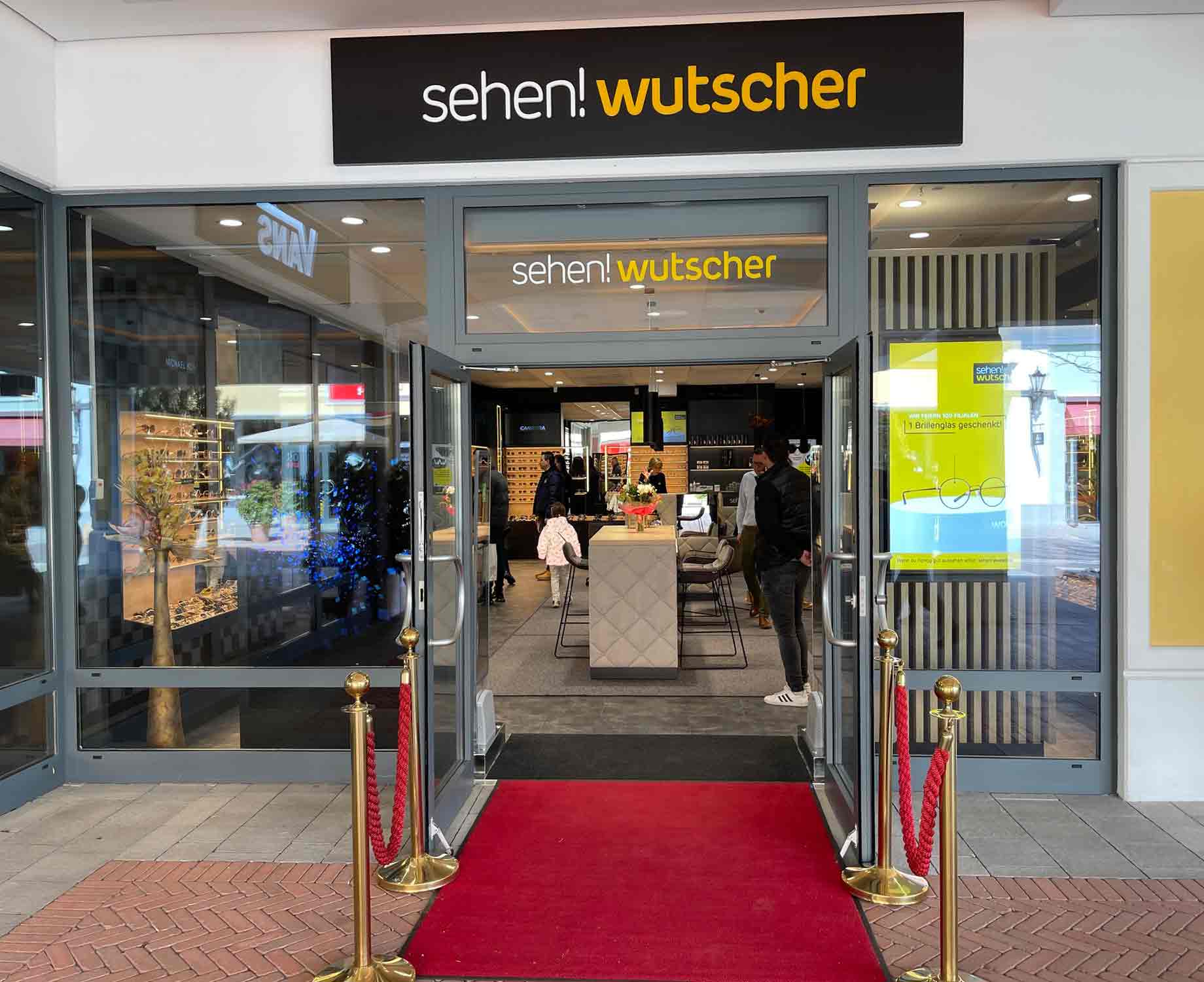 Aussenansicht Parndorf Aussenansicht Eingang sehen!wutscher Parndorf