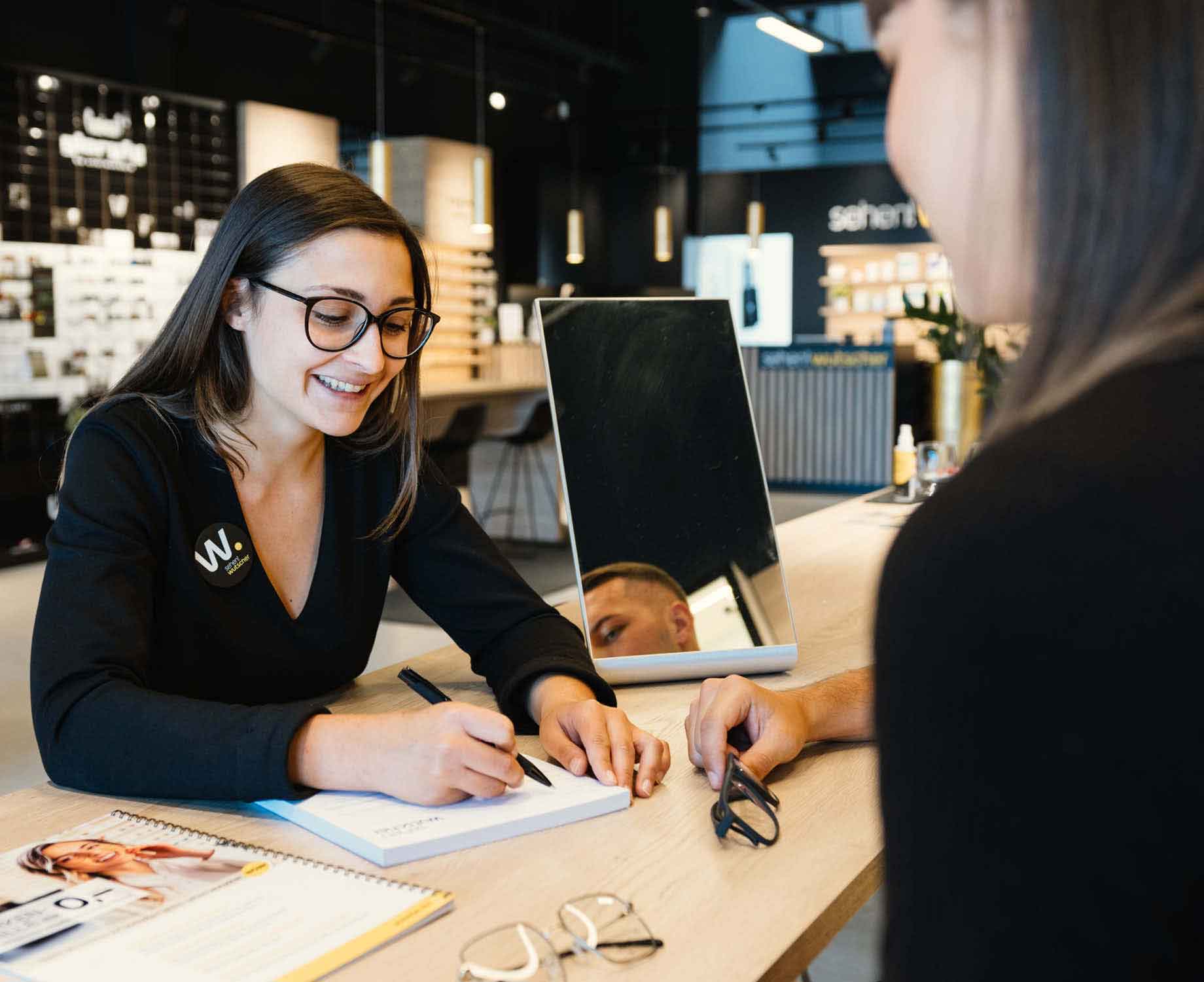 Service für unsere Kunden Service für unsere Kunden