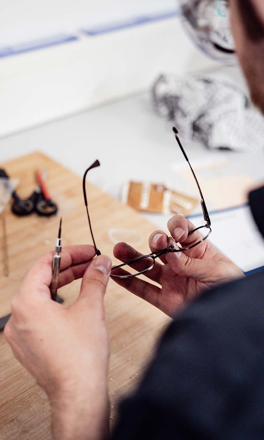 Reparatur einer Brille Reparatur einer Brille